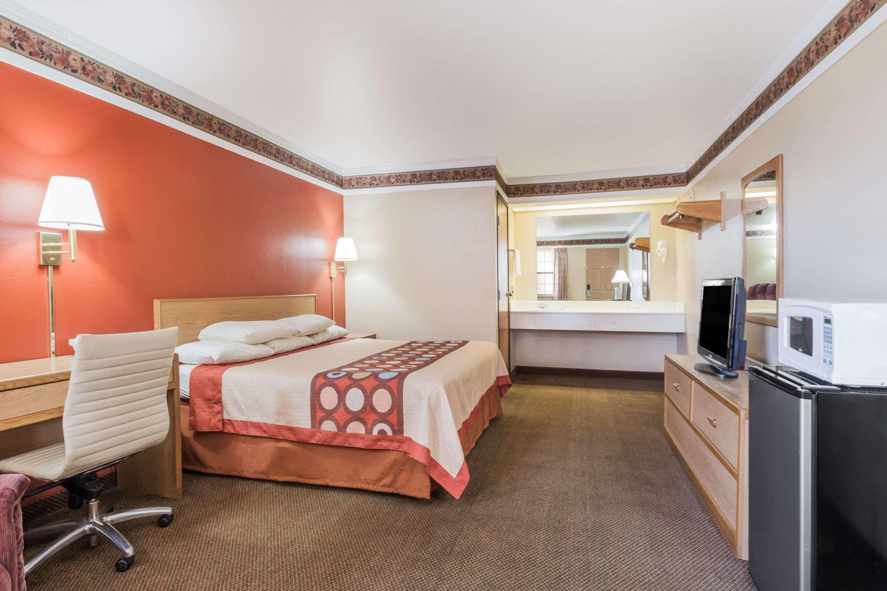 Super 8 By Wyndham Mount Vernon Exteriér fotografie