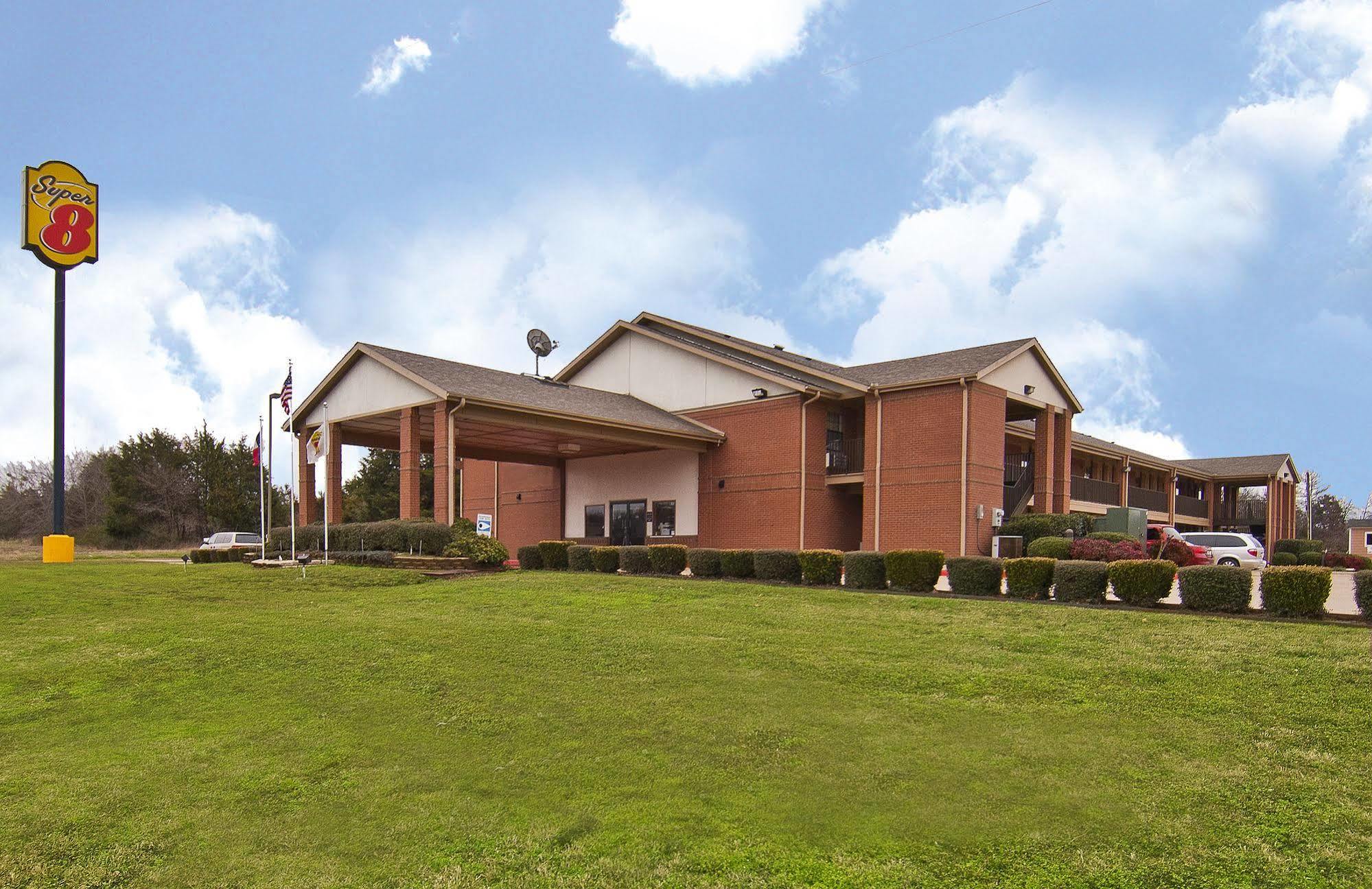 Super 8 By Wyndham Mount Vernon Exteriér fotografie