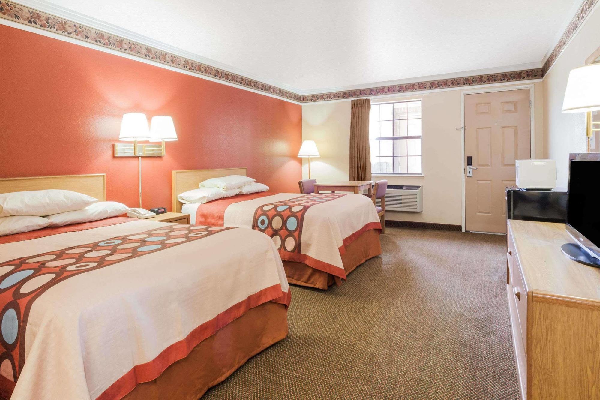 Super 8 By Wyndham Mount Vernon Exteriér fotografie
